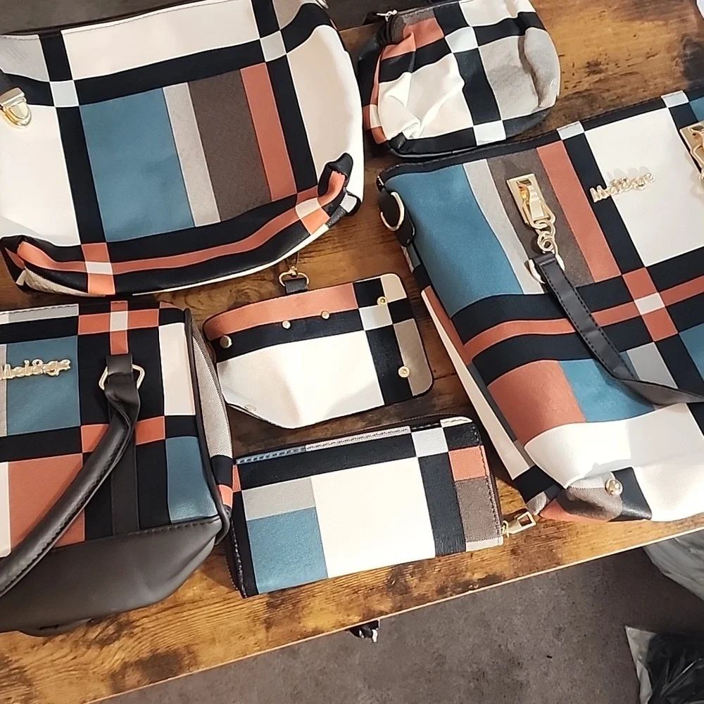 FIRM PRICE Mei & Ge Geometric Plaid multi-piece handbag 6 Pc set Multicolor